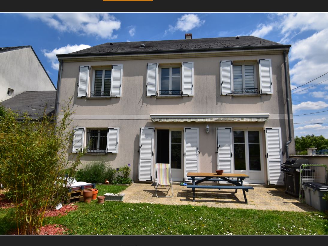 Vente A VENDRE SAINT JEAN DE BRAYE MAISON CONTEMPORAINE